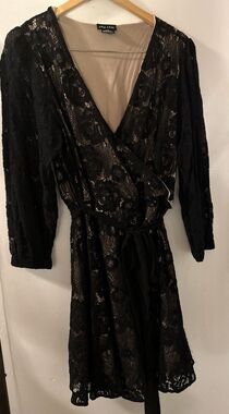 City Chic Black Lacy Fly Away  Mini Dress Plus Size S/16 Faux Wrap Belt/ Tie